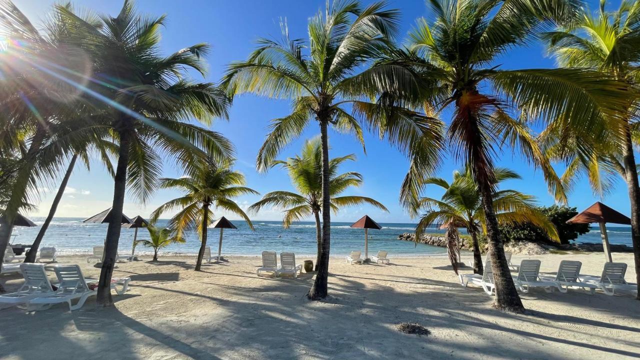 Sur La Plage, Village Vacances Sainte-Anne מראה חיצוני תמונה